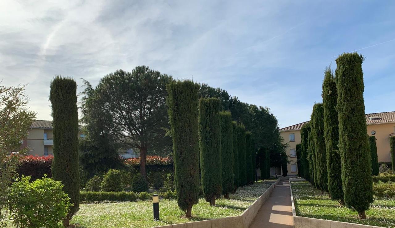 Apartment Grand Noble - *